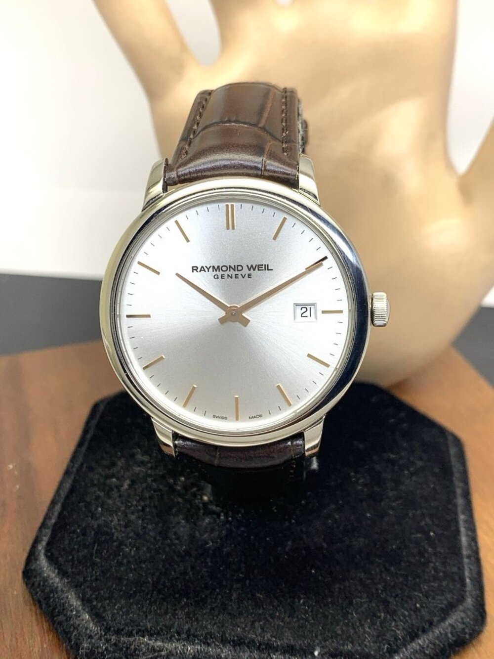 Raymond Weil Men's Watch 5485 Swiss Quartz Silver Dial Brown Leather Strap 39mm